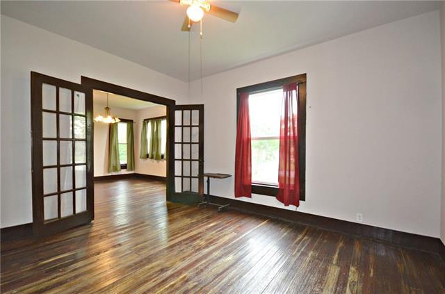 Building Photo - 1402 E Chaffin St
