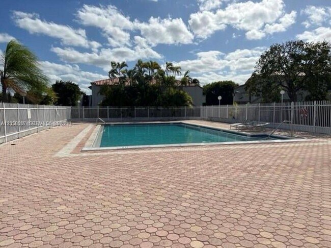 Building Photo - 14909 SW 80th St
