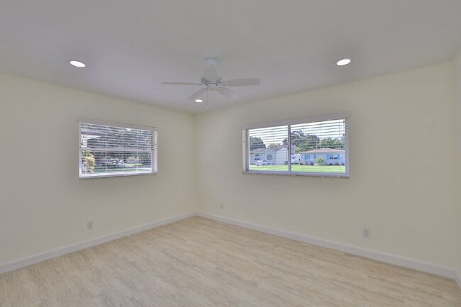 Building Photo - 5941 4th Ave N