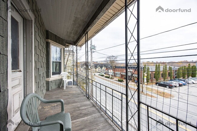 Building Photo - 3 Lyman St