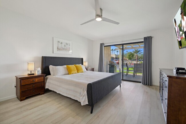 Building Photo - 40985 La Costa Cir W