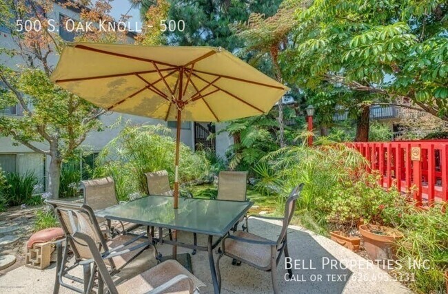 Building Photo - 500 S Oak Knl