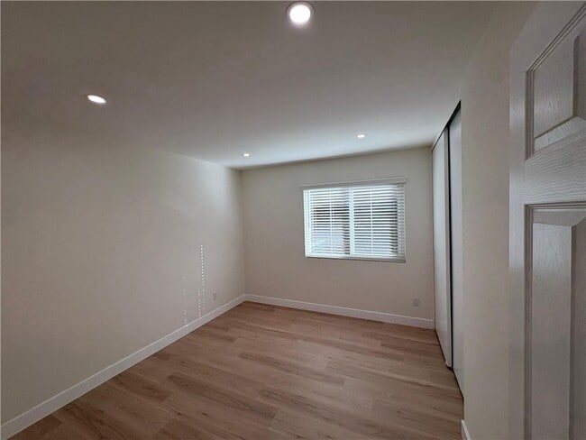 Building Photo - 23260 Forest Canyon Dr