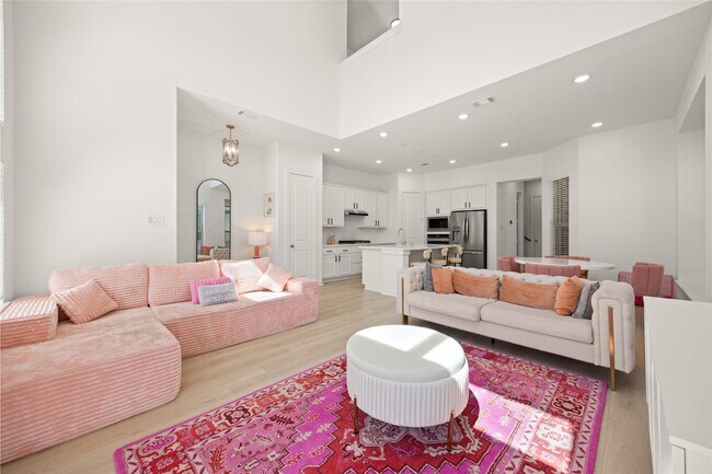 Building Photo - 19726 Curved Steel Dr