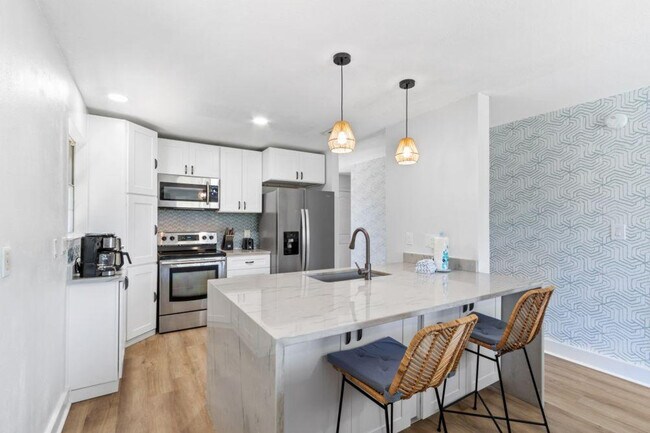 Building Photo - 6209 Don Carlos Dr