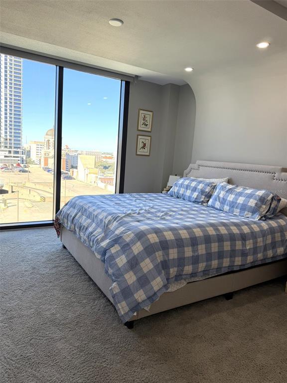 Building Photo - 1 Beach Dr SE