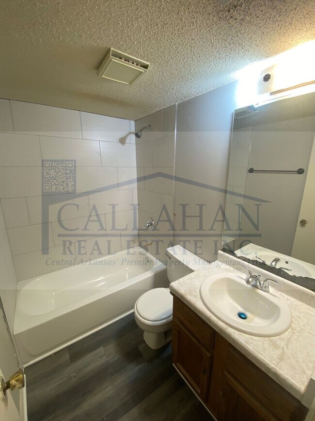 Building Photo - 114 Rimrock Pl