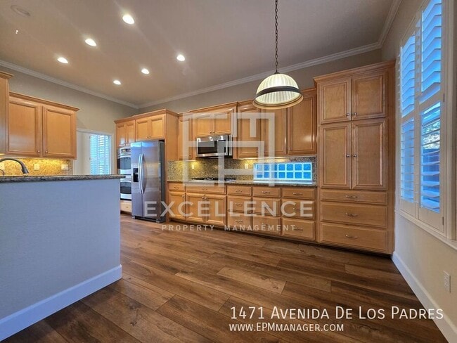 Building Photo - 1471 Avenida De Los Padres