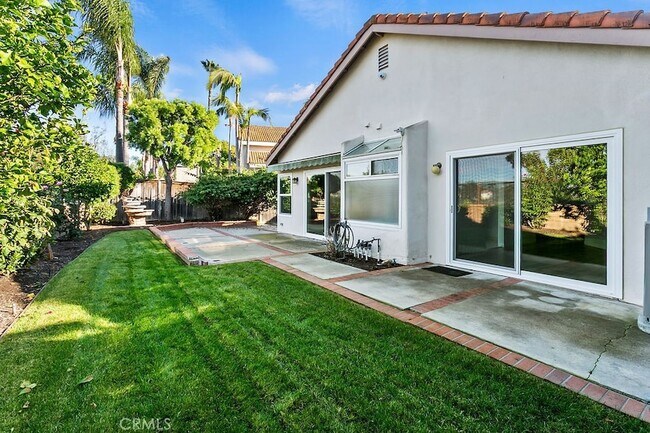 Building Photo - 28645 Via Pasatiempo