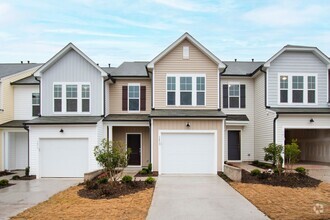 Building Photo - Well Appointed 3-Bedroom Townhome in Durham!