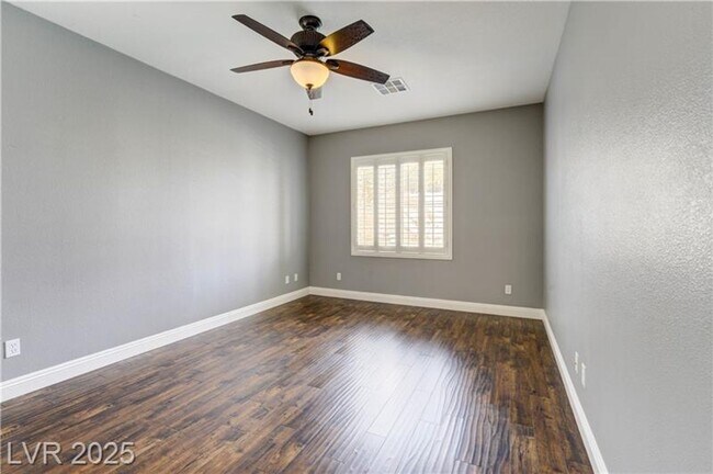 Building Photo - Stunning Home in Gated Community ~ Paseos ...