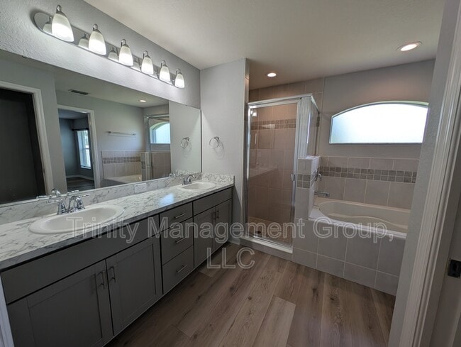 Building Photo - 6945 Gideon Cir