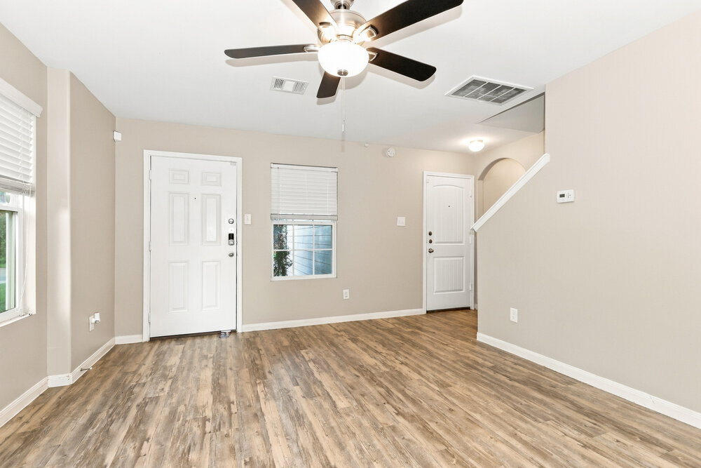 Building Photo - 21110 Sugar Orchard Ln