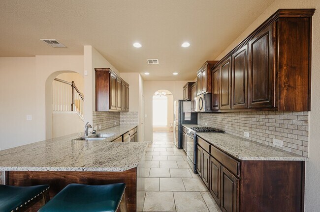 Building Photo - 7036 XIT Ranch Rd
