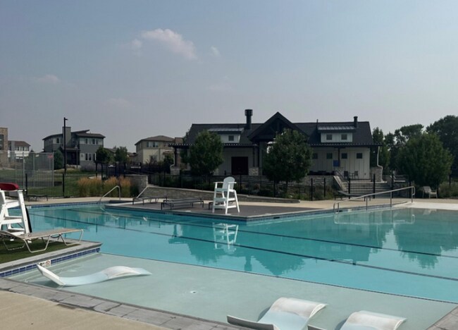 Building Photo - ALMOST BRAND NEW 4bd Reunion Ridge Gem!