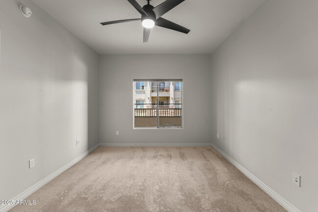 Building Photo - 5350 E Deer Valley Dr