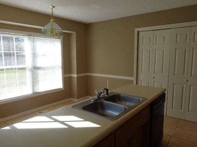 Building Photo - 345 Broadmore Dr