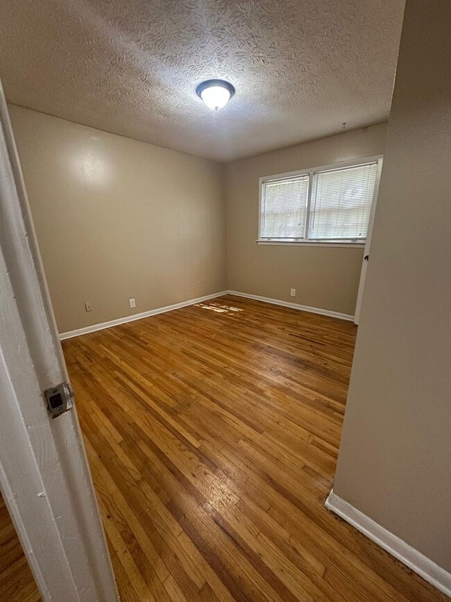 Building Photo - 524 San Marcos Way