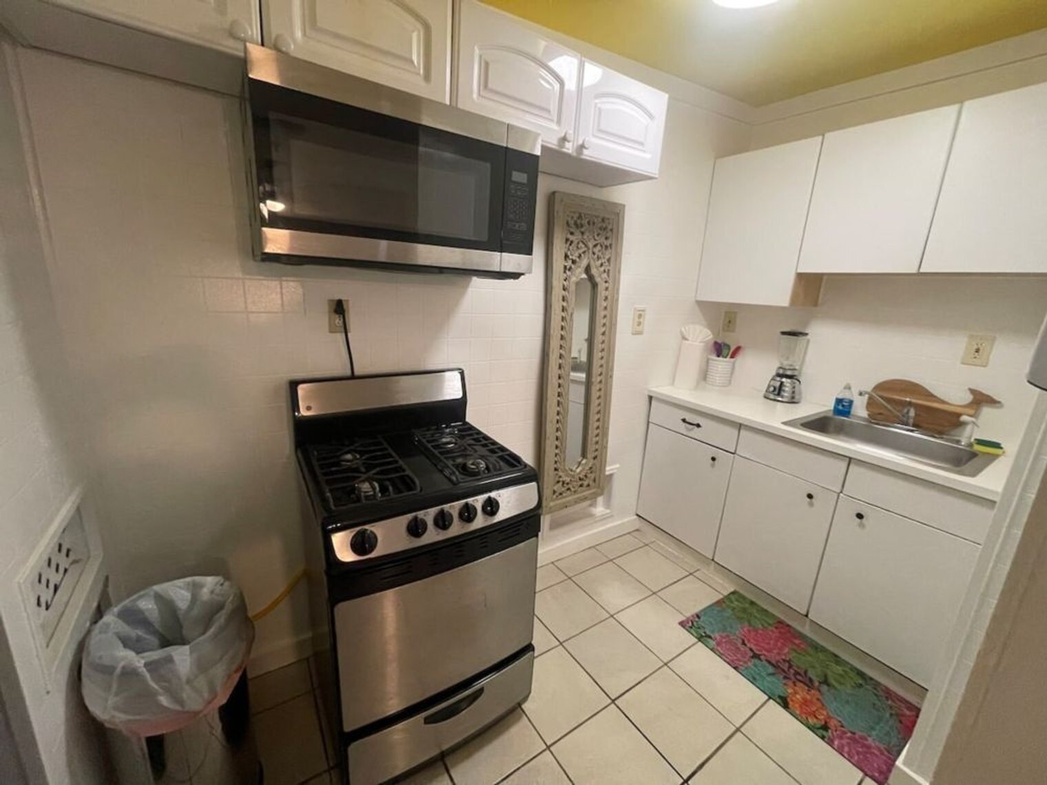 Building Photo - 2317 Bernardo De Galvez Ave