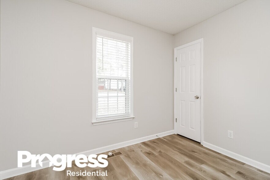 Building Photo - 944 S Philwood Ct