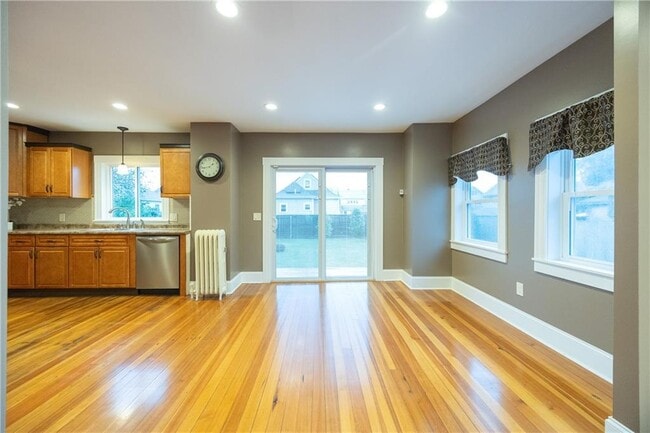 Building Photo - 200 Woodward Ave