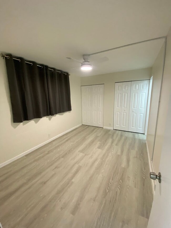 Building Photo - Newly Renovated 1 Bed. 1, Bath, 1 parking in Moilili.