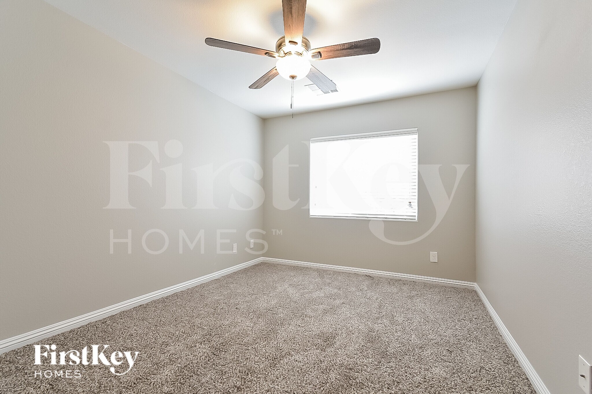 Building Photo - 9317 Gracious Lady St