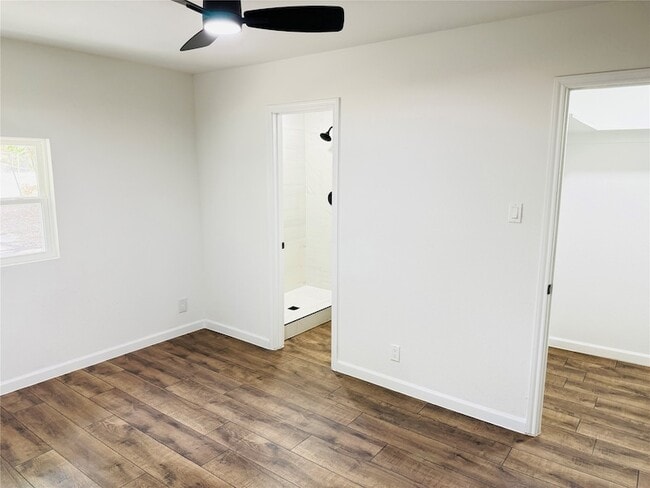 Building Photo - 740 Bimebella Ln