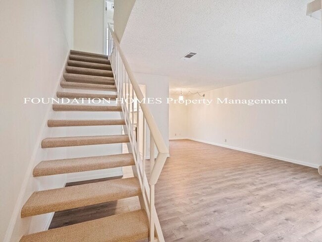 Building Photo - 67 Roundtree Blvd