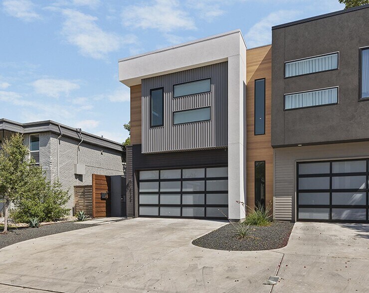 Building Photo - Modern design Oak Lawn townhouse by Inwood...
