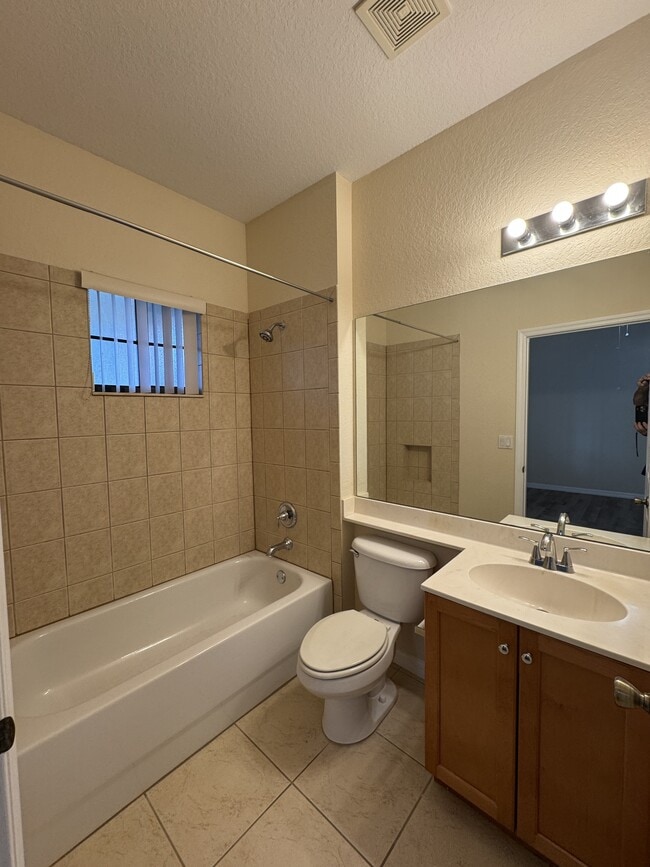 Building Photo - 1562 Cumin Dr