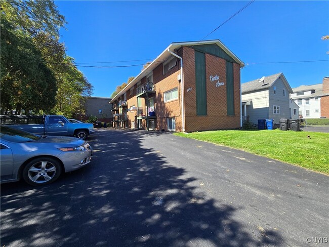 Primary Photo - 1101 Teall Ave