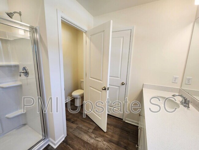 Building Photo - 6043 Willutuck Dr