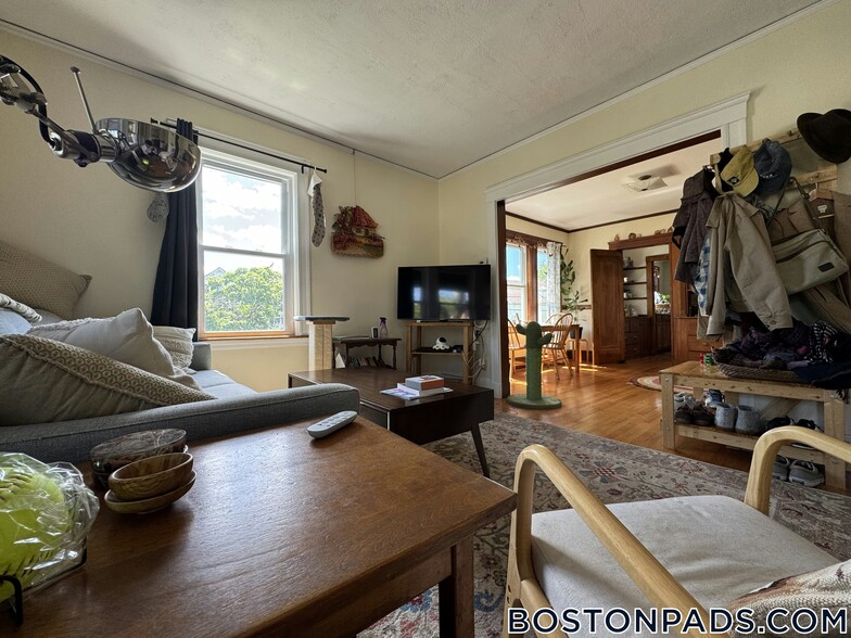 Primary Photo - 51 Egerton Rd