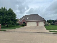 Building Photo - 11561 Frisco Dr