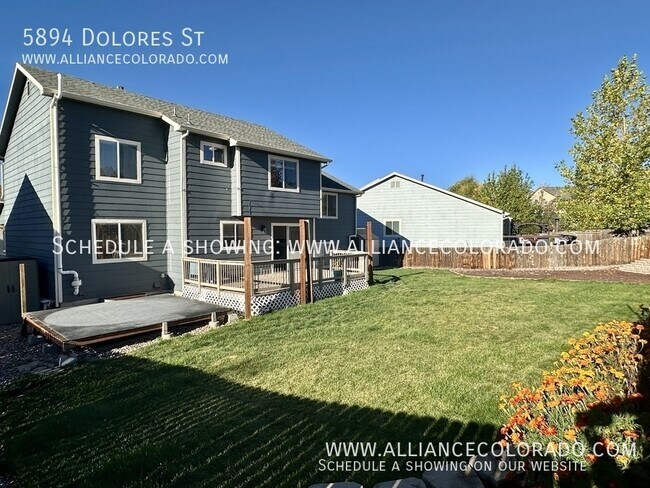 Building Photo - 5894 Dolores St