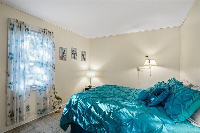 Building Photo - 4 Montgomery Rd