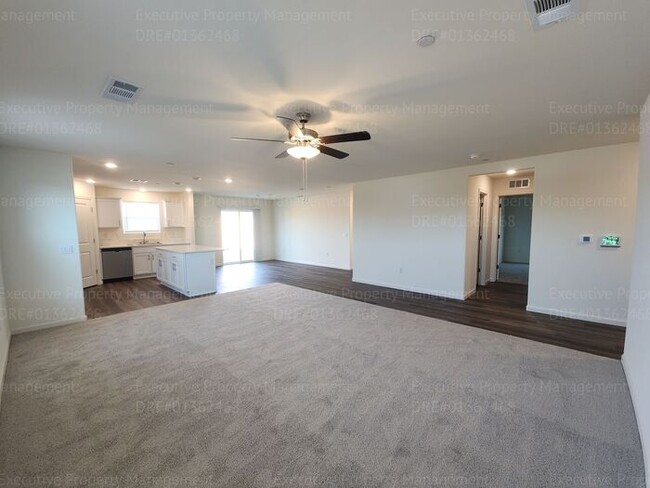 Building Photo - Newly constructed 4 bedroom/ 3 bathroom co...