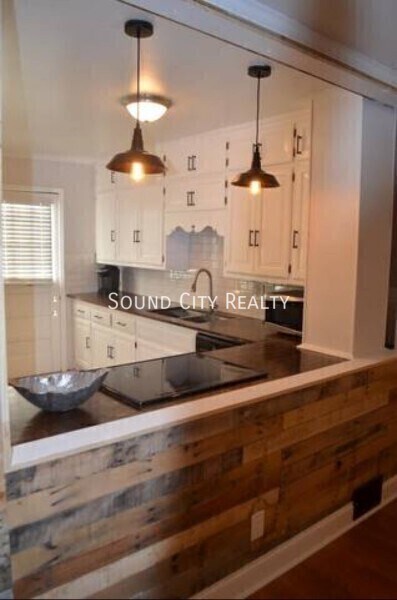 Building Photo - 103 Cherokee Rd