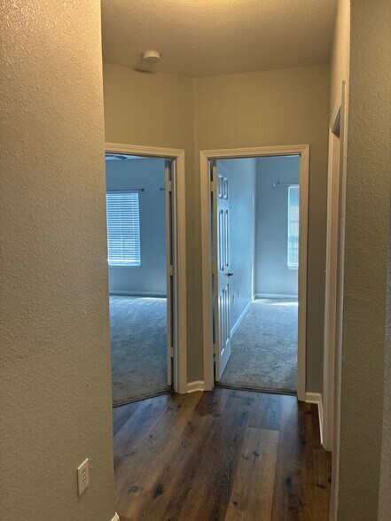 Building Photo - 10075 Gate Pky N