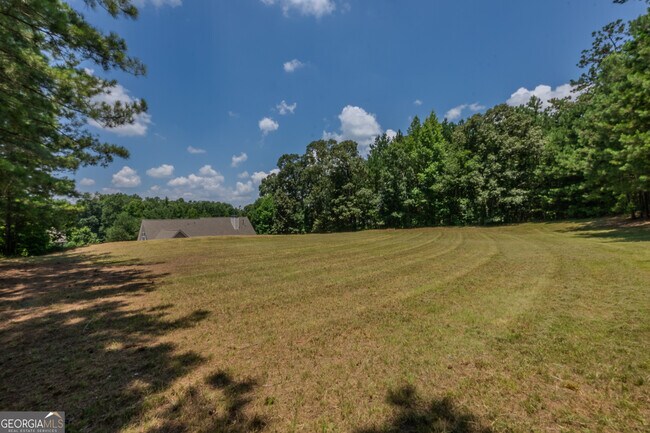 Building Photo - 120 Rosebay Ln
