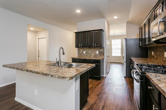 Building Photo - 15459 Casita Verde Way