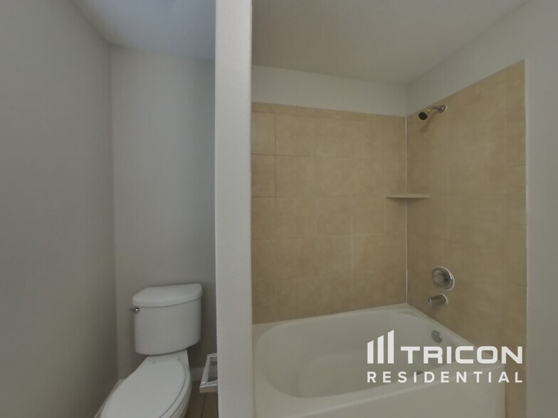 Building Photo - 20526 Freedom River Dr