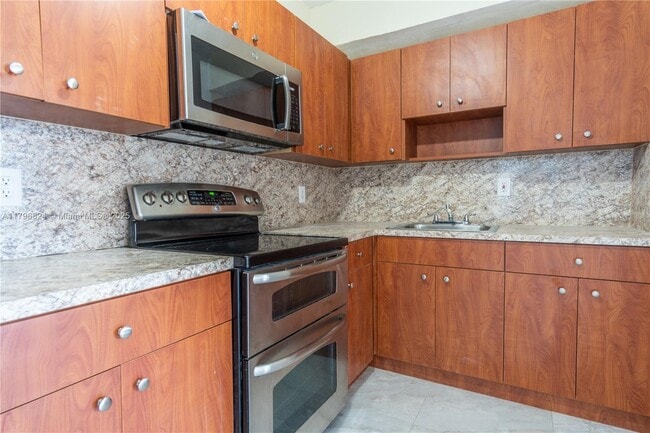 Building Photo - 277 NW 48th St