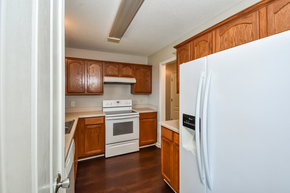 Building Photo - 9760 Riggin Dr