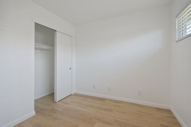 Building Photo - 3948 W 178th St