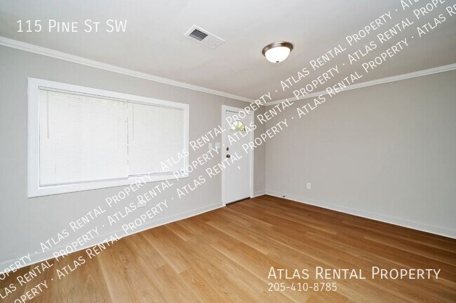 Building Photo - 115 Pine St SW
