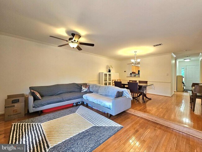 Building Photo - 5939 Heatherwood Ct