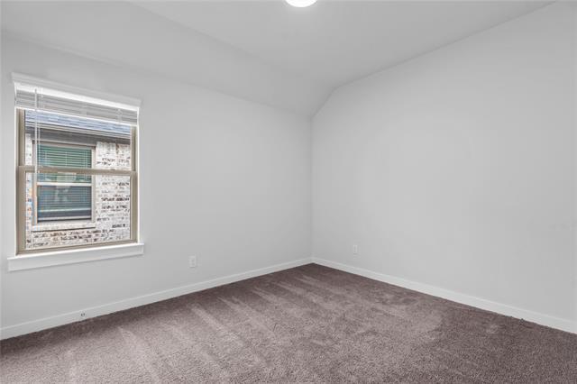 Building Photo - 718 Parkside Dr