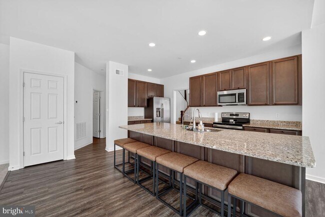 Building Photo - 111 Touhey Dr